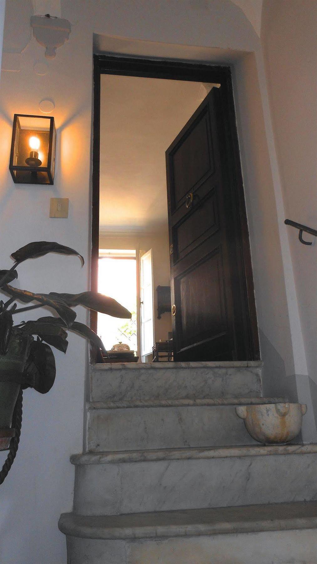 B&B Casa De Luca A Campo De Fiori Рим Екстер'єр фото